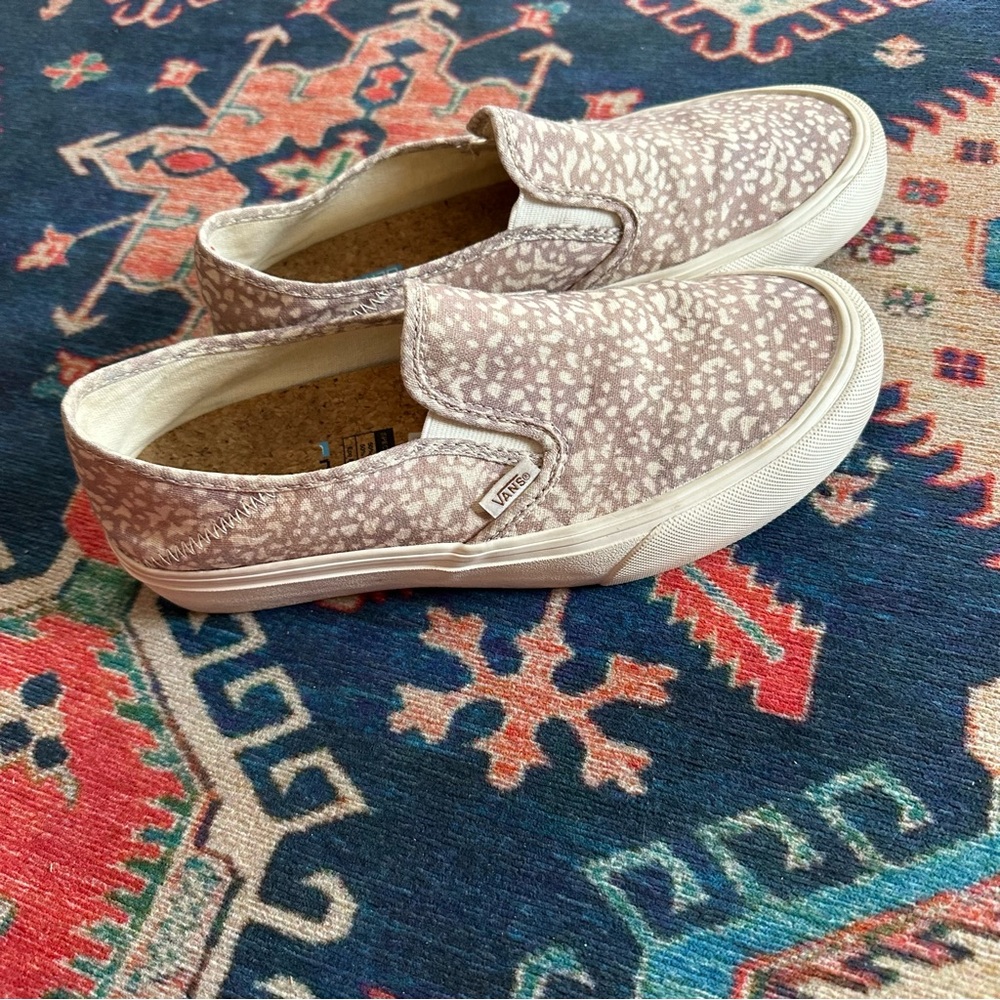VANS Off the Wall Slip On Shoes - Picture 2 of 10